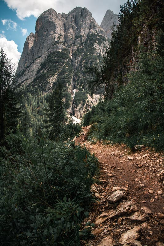 Anfang-der-Wanderung-zum-Sorapissee