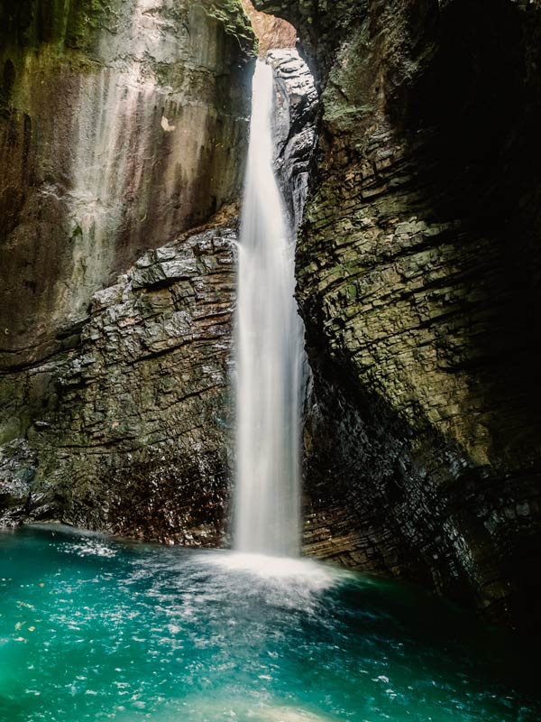 Slap_Kosjak Kosjak Wasserfall im Soca TaL