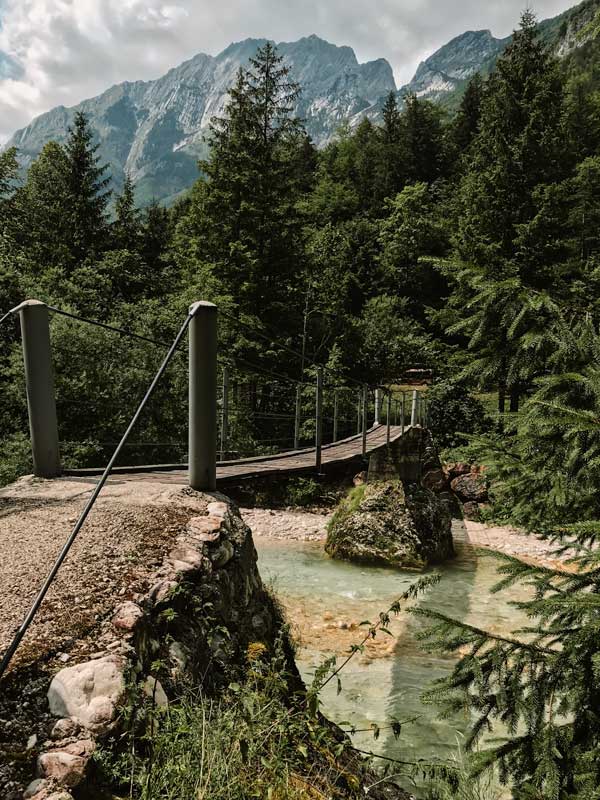 Bruecke_Soca_Trail Soca Trail kleine Holzbrücke
