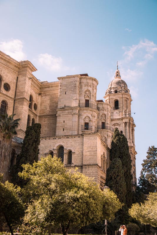 Die-Kathedrale-von-Malaga-von-außen