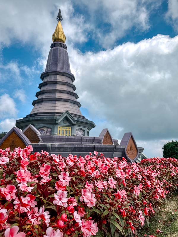 Phra-Mahatat-im-Doi-Inthanon