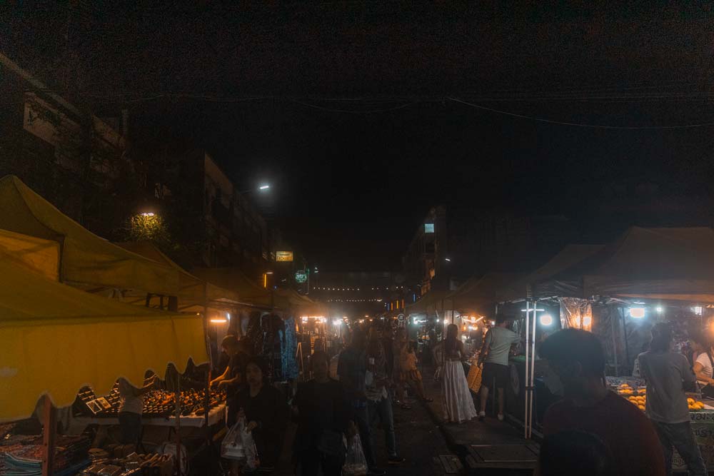 Willkommen-auf-dem-Nachtmarkt-in-Krabi