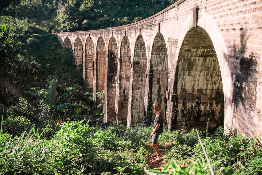Blick-auf-die-Nine-Arches-Bridge