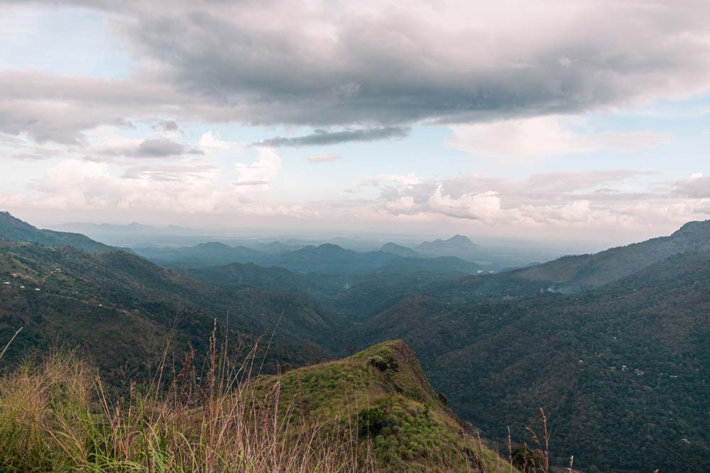 Blick-Richtung-Süden-vom-Little-Adam’s-Peak-in-Ella