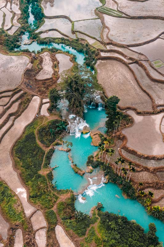 Der-Kacura-Wasserfall-in-SUmba-von-oben