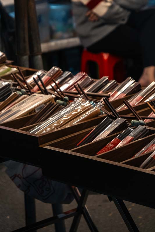 Auf-dem-Nachtmarkt-findest-du-tolle-Souvenire