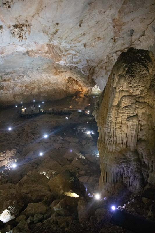 Blick-in-den-Paradise-Cave