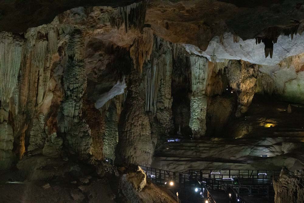 Der-Paradise-Cave