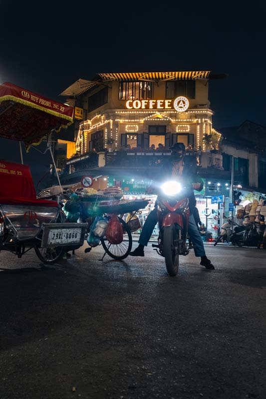 Nachtleben-in-Hanoi