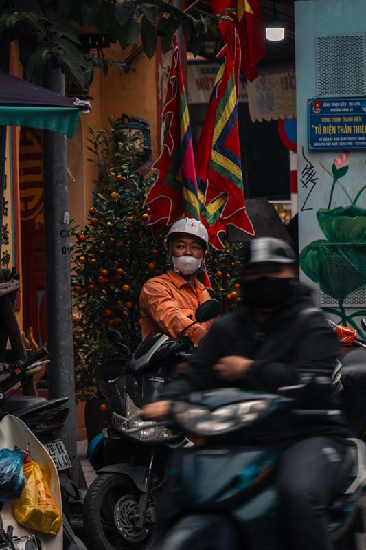 Straßenarbeiter-in-Hanoi