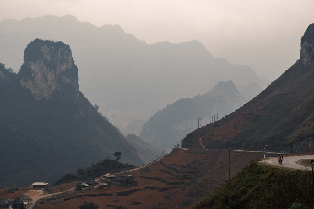 Unglaubliche-Straßen-auf-dem-Ha-Giang-Loop