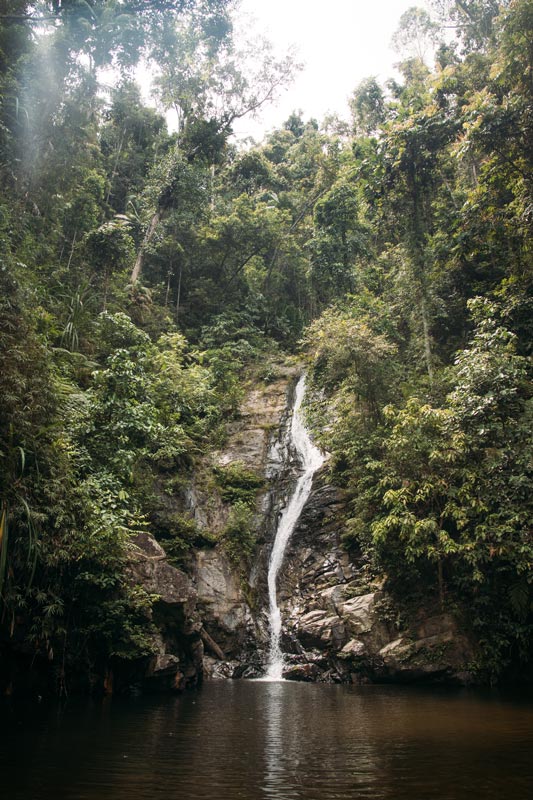 Der-Pamuayan-Wasserfall-bei-Port-Barton