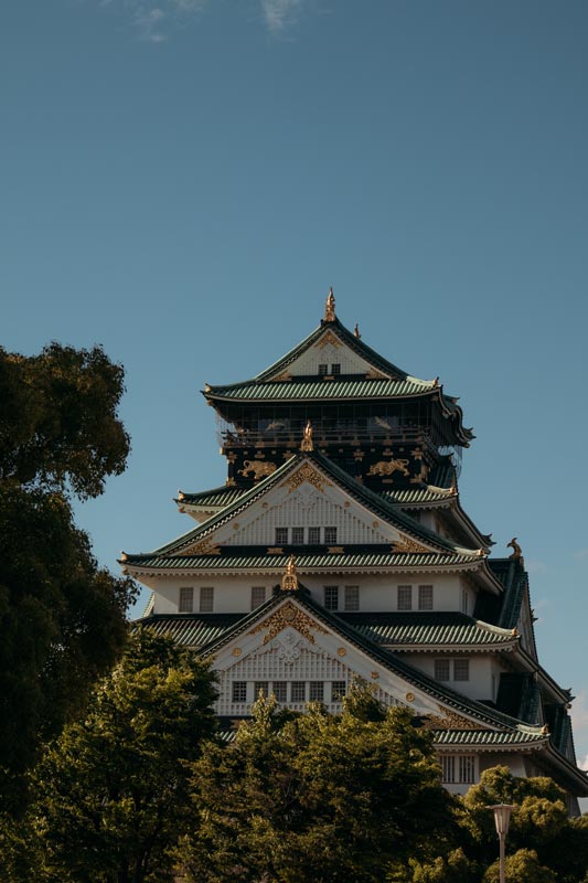 Das-Osaka-Castle-aus-der-Ferne