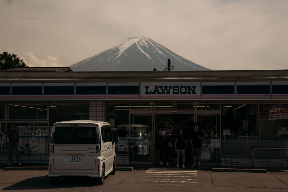 Der-berühmte-Lawson-von-Mount-Fuji