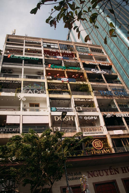 Die-Cafe-Apartments-in-Ho-Chi-Minh
