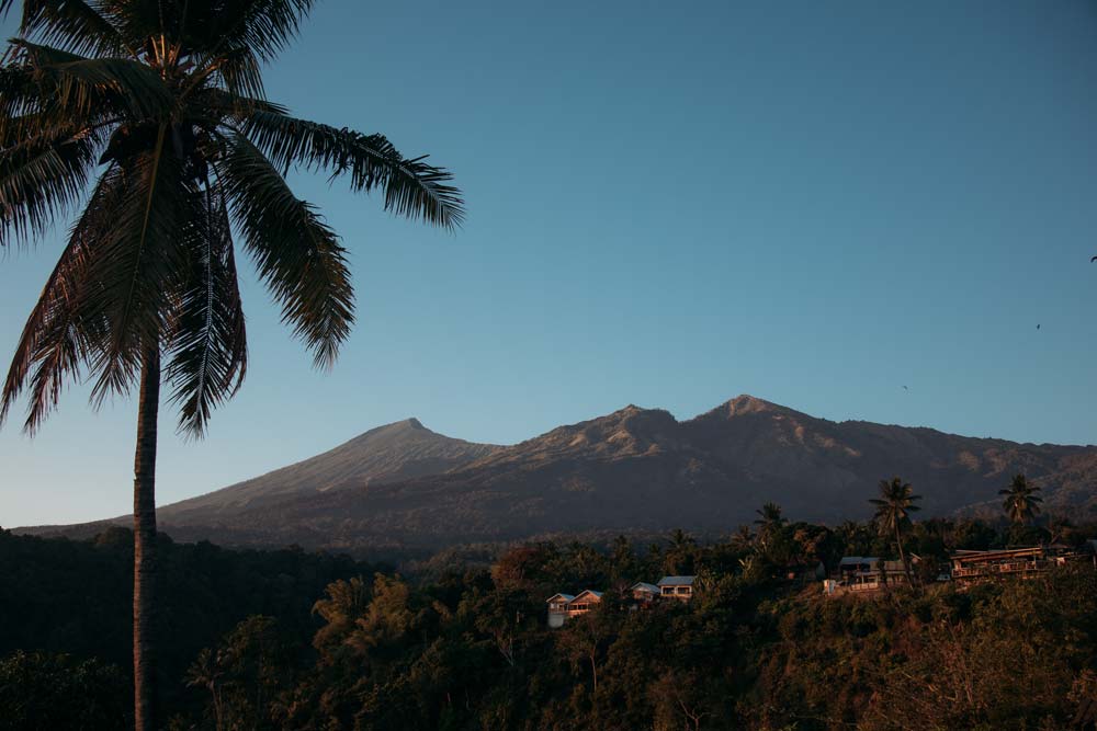 Blick-auf-Rinjani-von-Senaru