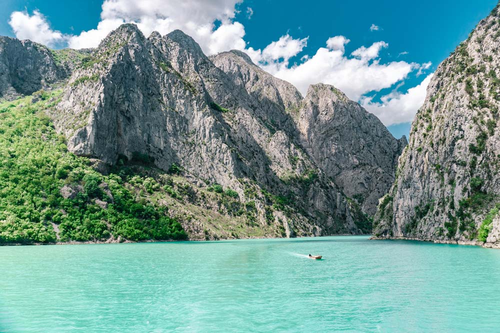 Der-Komani-See-in-Albanien