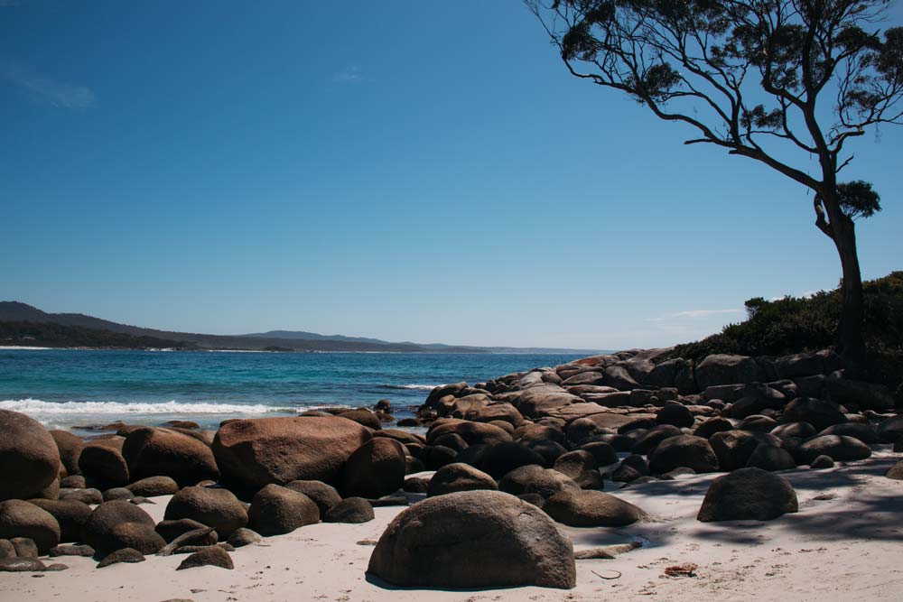Bay-of-Fires-in-Tasmanien